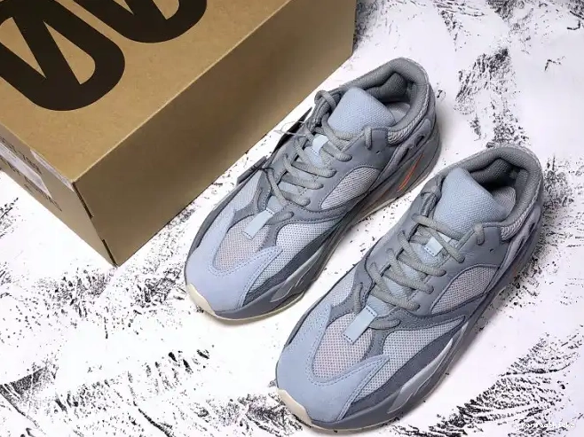 EQ7597 Yeezy 700 Adidas Boost Inertia